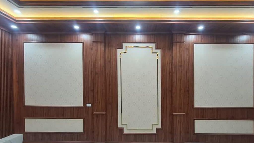 Ốp tường giả gỗ - Giải pháp cải tạo và trang trí tường