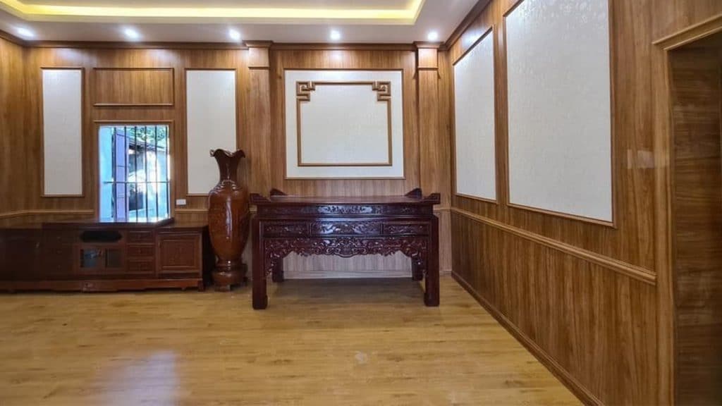 Ốp tường giả gỗ - Giải pháp cải tạo và trang trí tường