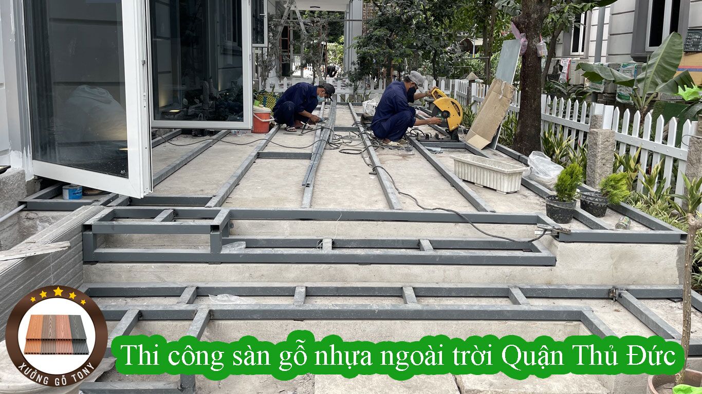Thi công sàn gỗ nhựa ngoài trời
