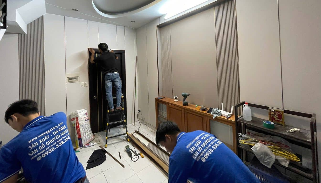 Báo giá thi công tấm ốp than tre trọn gói mới nhất 2026