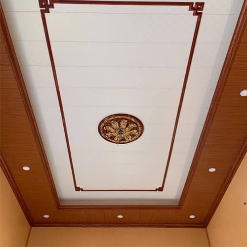 Thi công Trần Nhựa Giả Gỗ Giật Cấp: Đột Phá Trong Thiết Kế Nội Thất 10 Trần Nhựa Giả Gỗ Giật Cấp