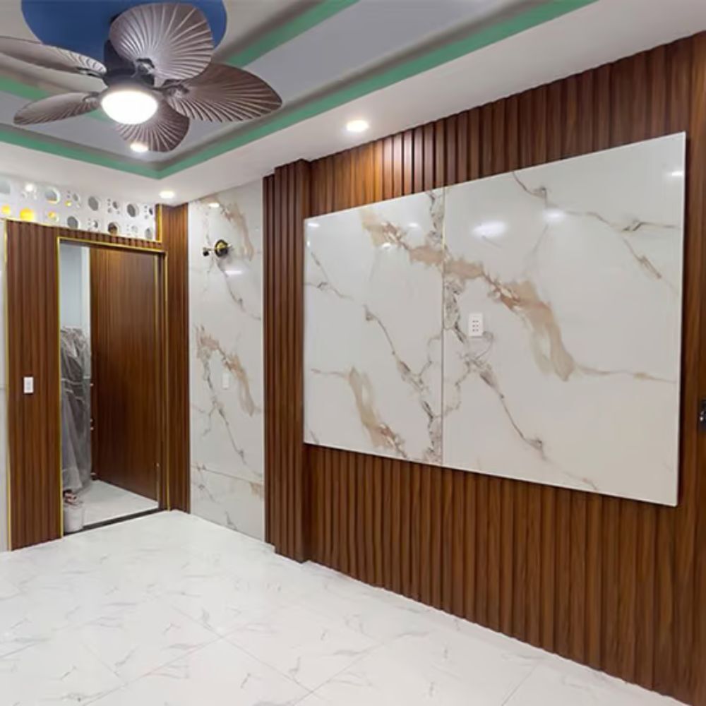 Nhựa Ốp Tường Giả Đá Trắng Vân Mây Vàng PVC228 Galawood - Đẳng Cấp & Sang Trọng Nhựa Ốp Tường Giả Đá Trắng Vân Mây Vàng PVC228 Galawood