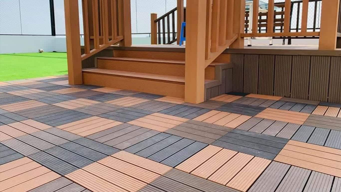 Vỉ gỗ nhựa ngoài trời ứng dụng lót ở sân nhà