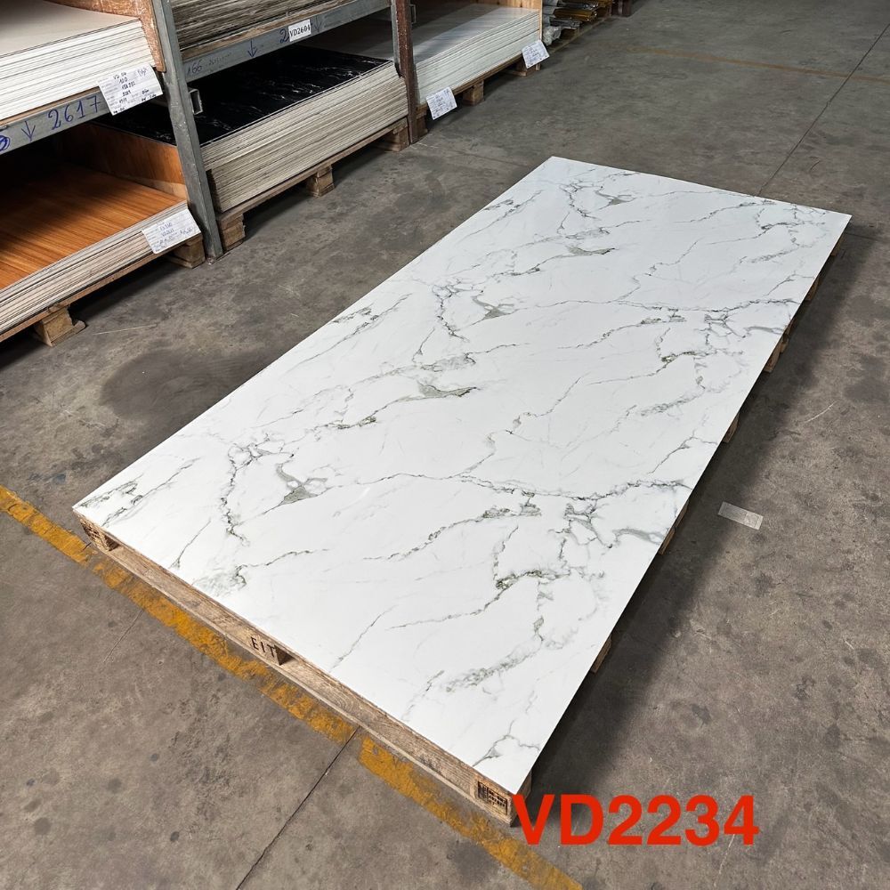 Nhựa Ốp Tường Trắng Vân Đá Xám Xanh HB-VD2234 Tấm Nhựa Ốp Tường PVC Hobiwood VD2234 - Trắng Vân Xám Xanh Cẩm Thạch